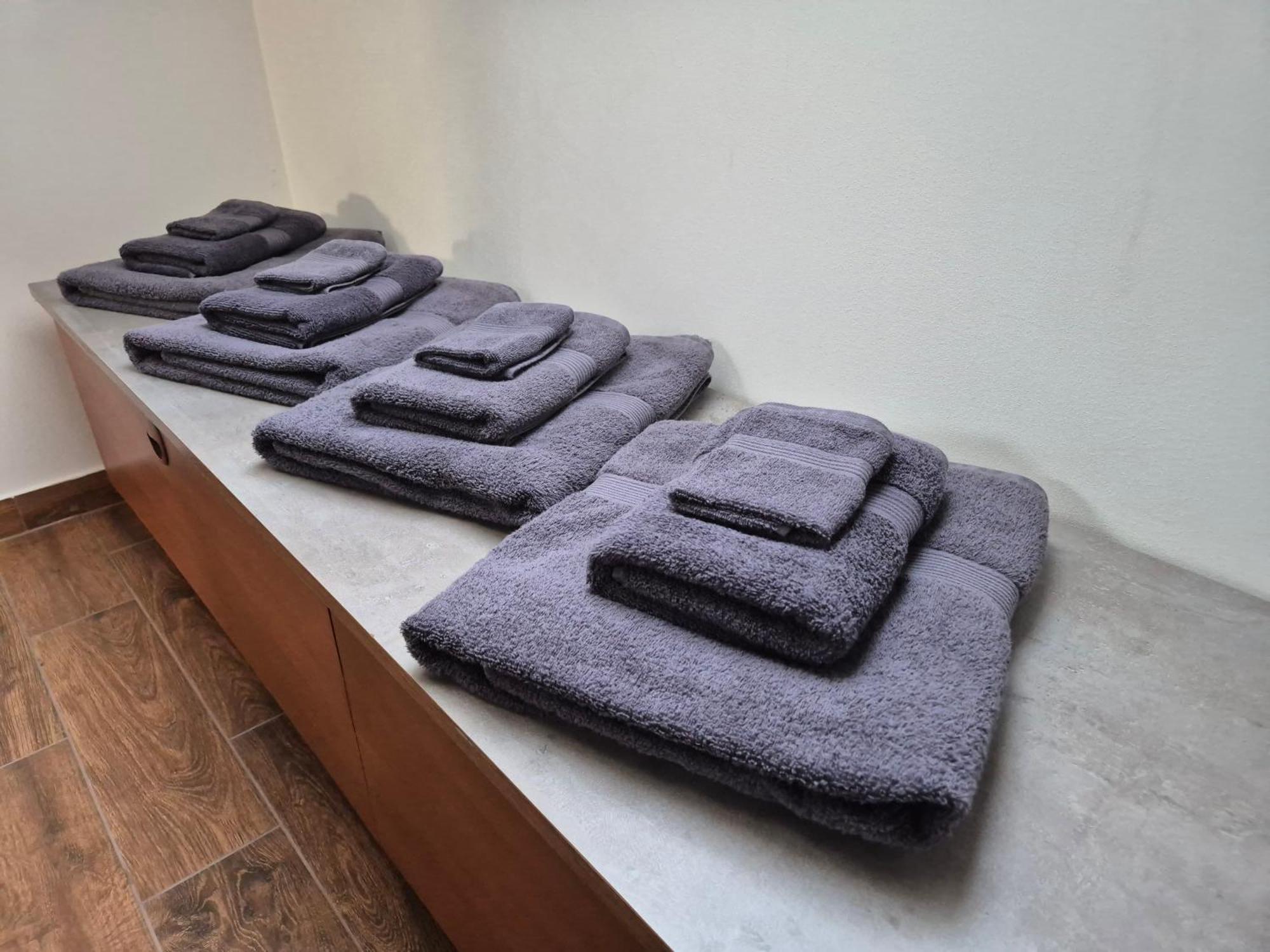 Toelgyes Apartmanhaz Szeged Luaran gambar